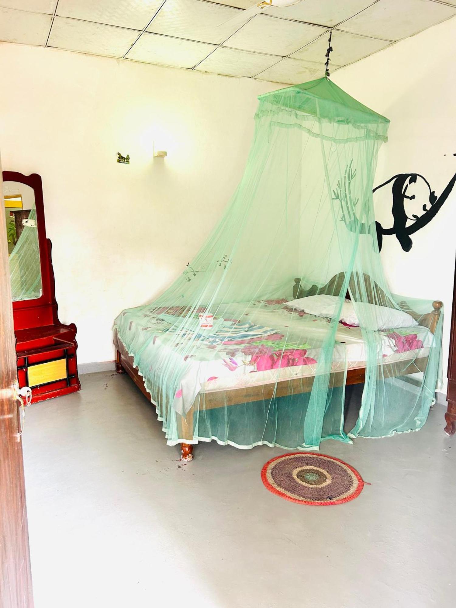 Sandaru Surffing Inn Weligama Phòng bức ảnh